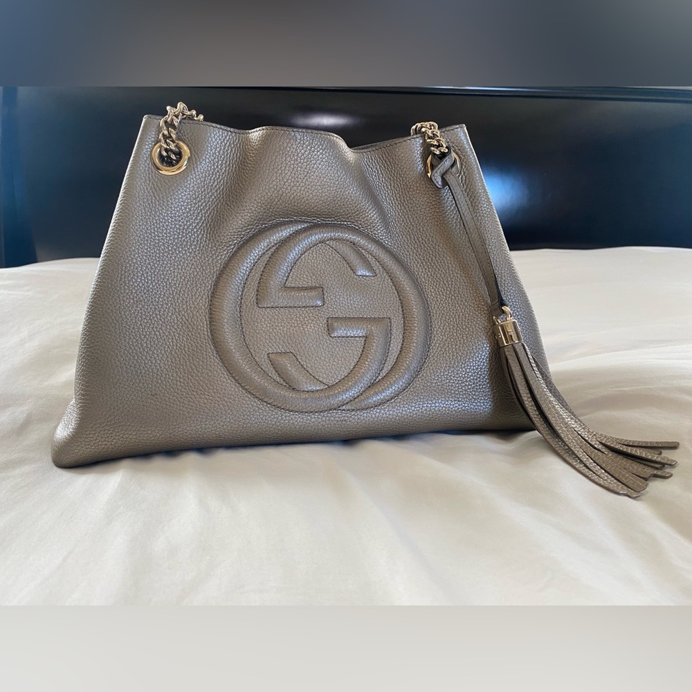 Authentic Gucci Soho Leather Chain Shoulder Bag